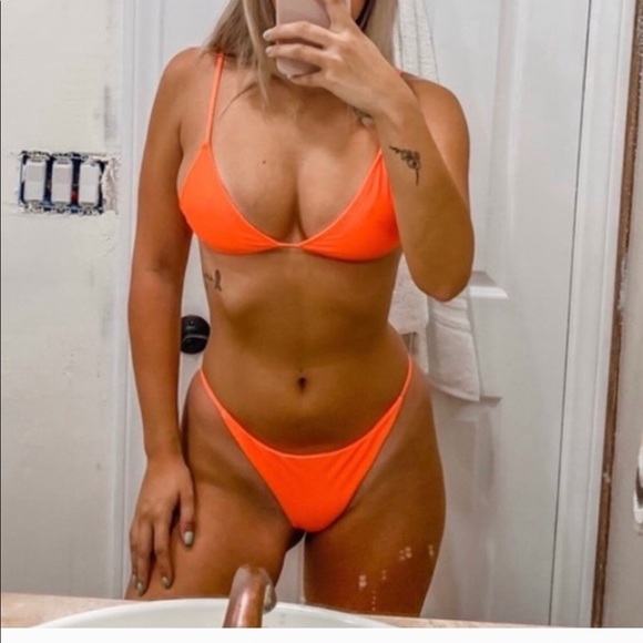 Frankie’s bikini orange set - Picture 2 of 2
